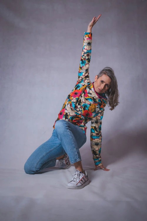 hoodie-kwiaty-z-konturem-s-m-3